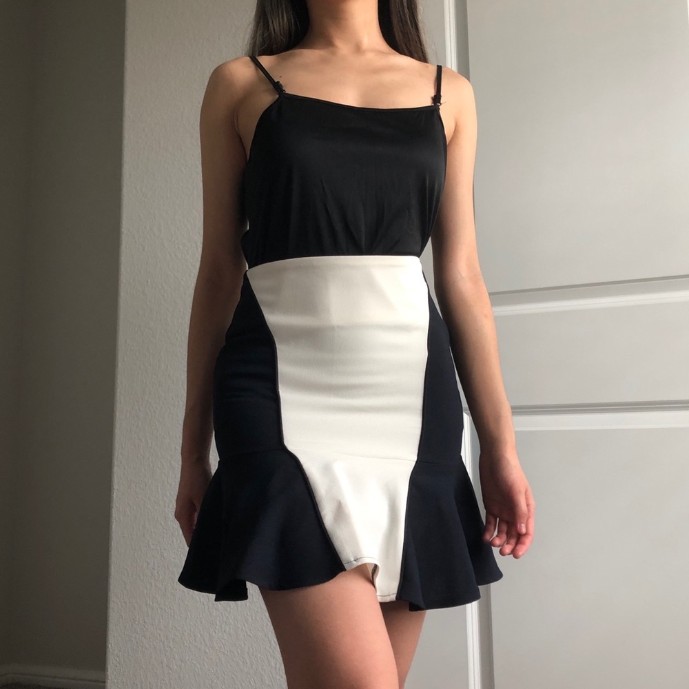 COLORBLOCKED MODERN SKIRT
